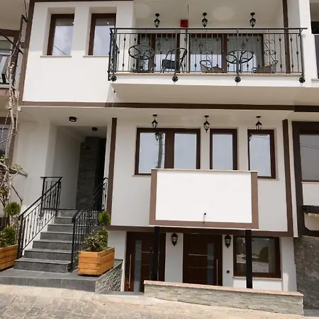 Noce - Premium View Aparthotel Ohrid